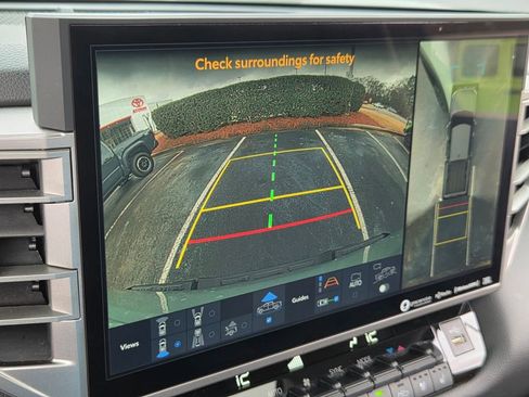 Used 2024 Toyota Tundra Limited w/ TRD Off-Road Package image 20