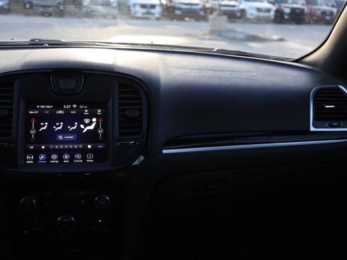 Used 2020 Chrysler 300 S image 23