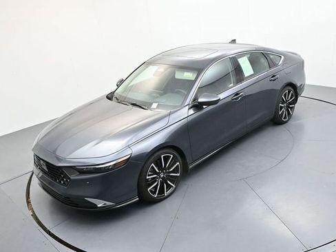 Used 2023 Honda Accord Touring image 32