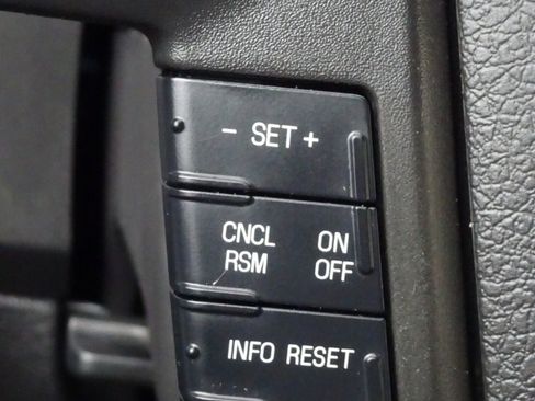 Used 2014 Ford F150 XLT image 16