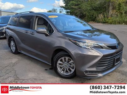 Certified 2022 Toyota Sienna LE