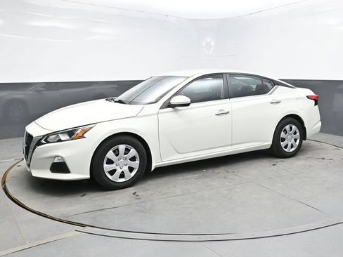 Used 2020 Nissan Altima 2.5 S FWD image 3