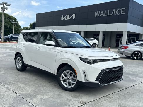 New 2025 Kia Soul LX w/ LX Technology Package image 1