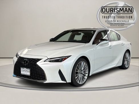 Used 2022 Lexus IS 300 AWD w/ Premium Package image 2