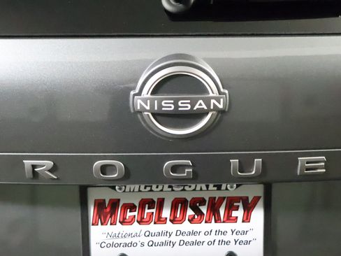 Used 2024 Nissan Rogue SV AWD/4WD image 8