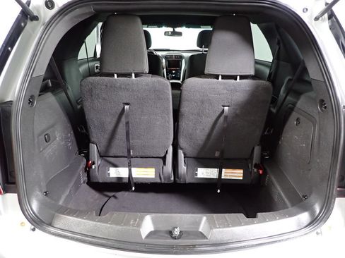 Used 2013 Ford Explorer XLT FWD image 15