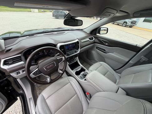 Used 2023 GMC Acadia SLT AWD/4WD image 14