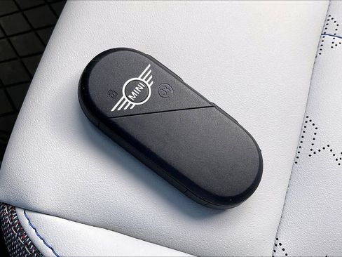 Used 2025 MINI Cooper S image 14