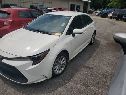 Used 2021 Toyota Corolla LE w/ LE Convenience Package
