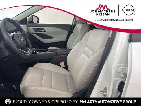 Used 2024 Nissan Rogue SL w/ SL Premium Package image 21