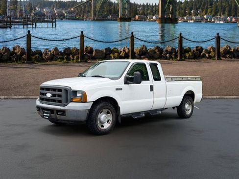 Used 2005 Ford F350 XLT RWD image 4