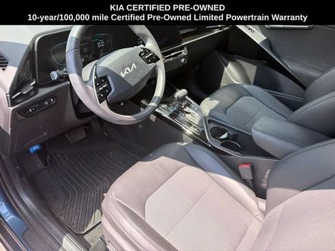 Certified 2023 Kia Niro EX FWD image 6