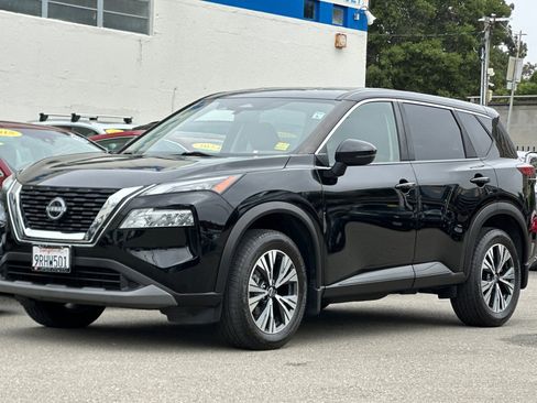 Used 2023 Nissan Rogue SV FWD image 9