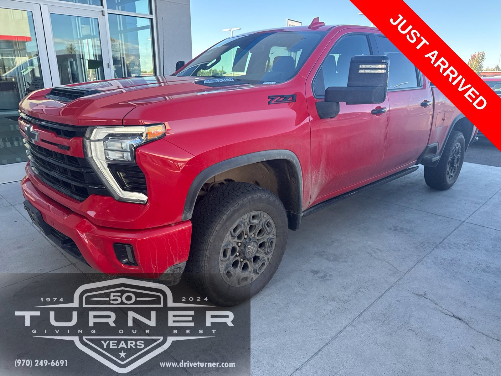 Used 2024 Chevrolet Silverado 2500 LTZ w/ LTZ Plus Package AWD/4WD image 2
