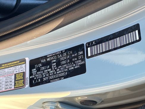 Used 2025 Kia K4 LXS image 28