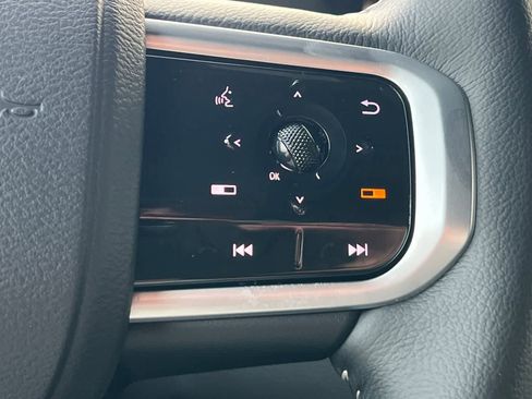 New 2026 Nissan Armada SL w/ Captain's Chari Seat Package image 32