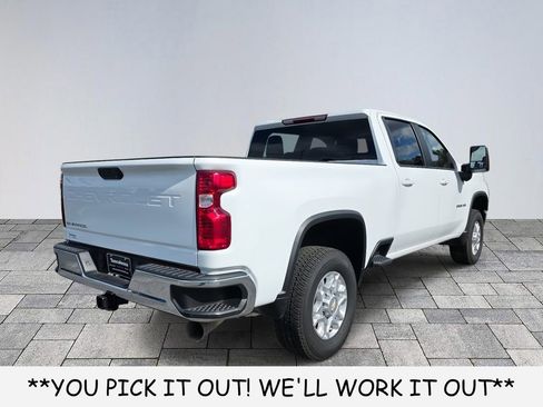 Used 2023 Chevrolet Silverado 2500 LT w/ Convenience Package AWD/4WD image 7
