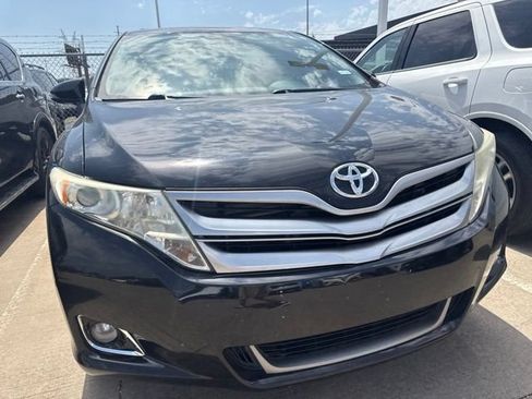 Used 2014 Toyota Venza LE FWD image 3