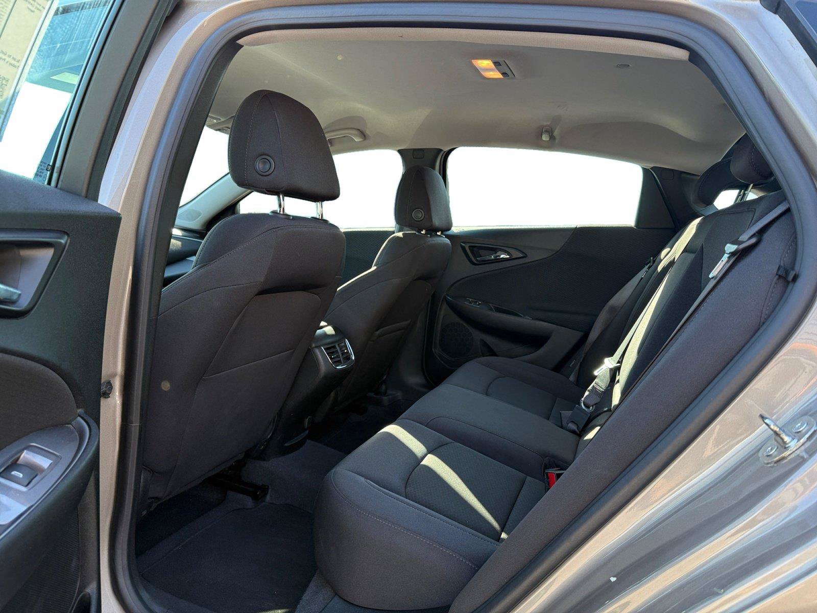 Used 2023 Chevrolet Malibu LT FWD image 19