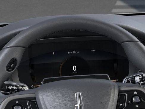 New 2026 Lincoln Corsair Premiere FWD image 13