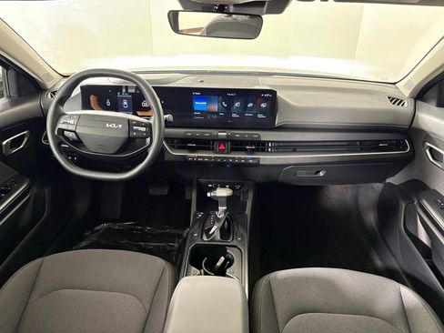Used 2025 Kia K4 FWD image 38