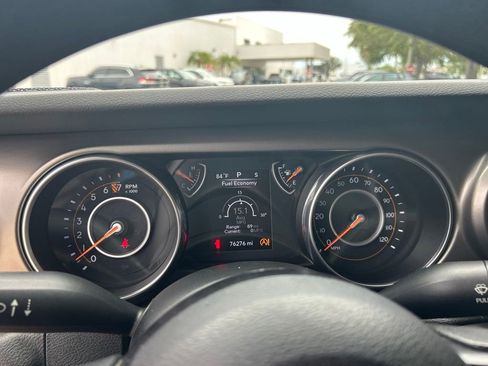 Used 2018 Jeep Wrangler Unlimited Sport AWD/4WD image 25