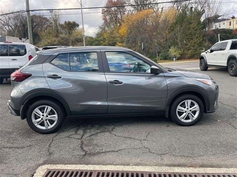 Certified 2025 Nissan Kicks Play S image 36
