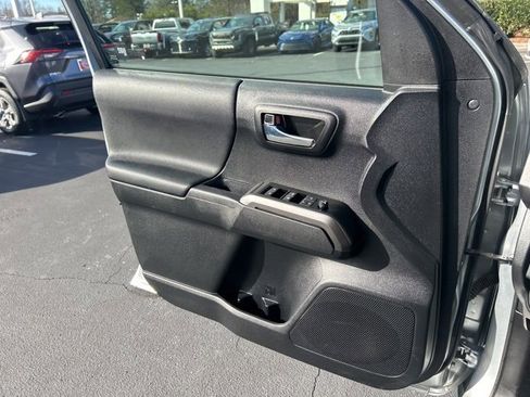 Used 2023 Toyota Tacoma TRD Sport image 26