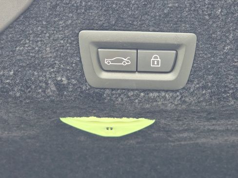 Used 2015 Rolls-Royce Ghost image 38