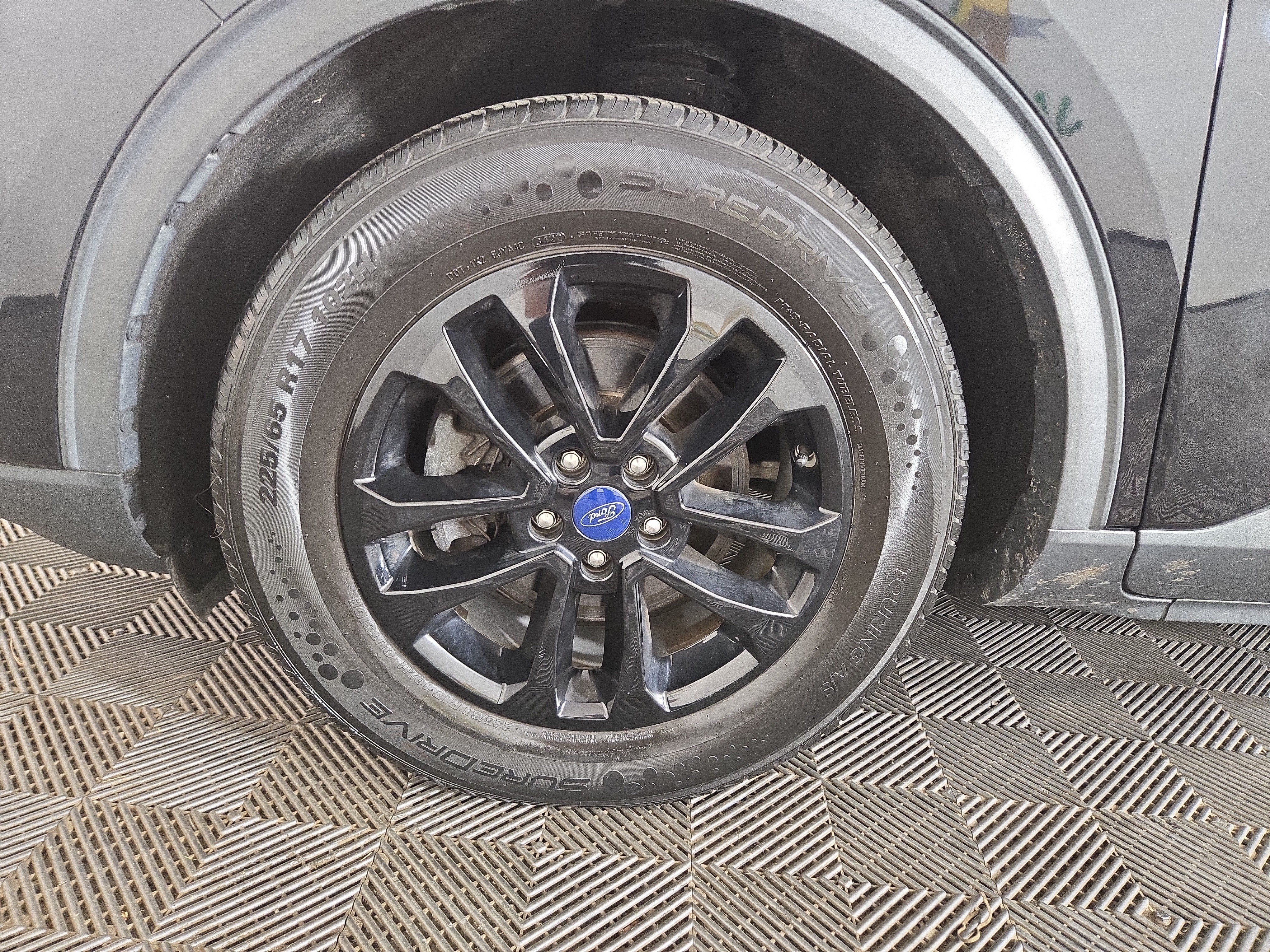 Used 2020 Ford Escape SE FWD image 33
