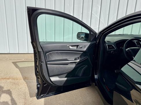 Certified 2024 Ford Edge ST w/ Cargo Accessory Package image 13