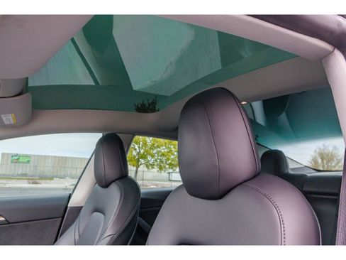 Used 2022 Tesla Model 3 Long Range image 17