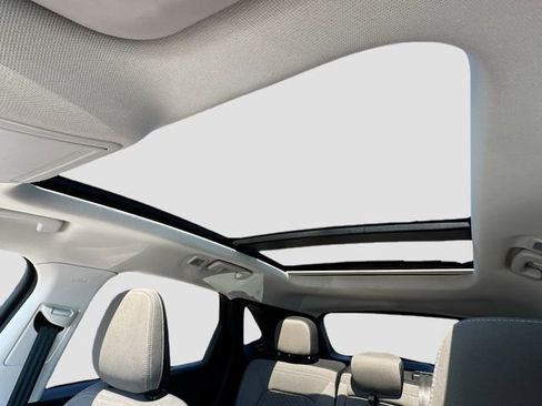 Used 2022 Ford Escape SE w/ SE Sport Appearance Package image 20