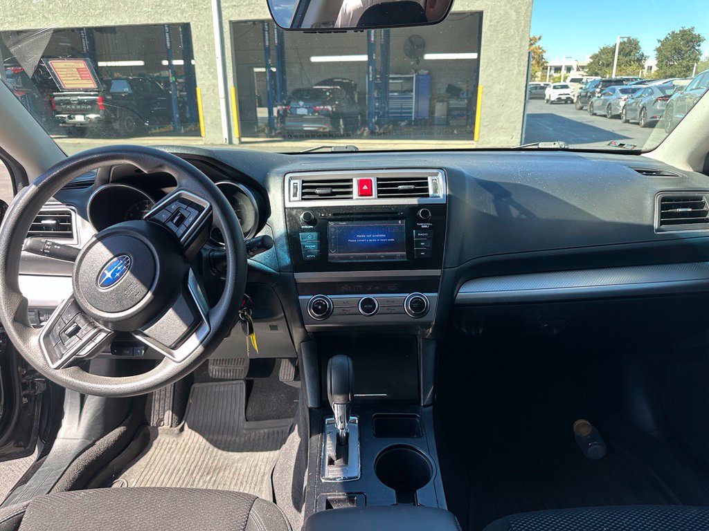 Used 2019 Subaru Outback 2.5i AWD/4WD image 9