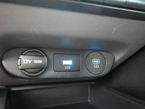 Used 2024 Hyundai Elantra SEL FWD image 26