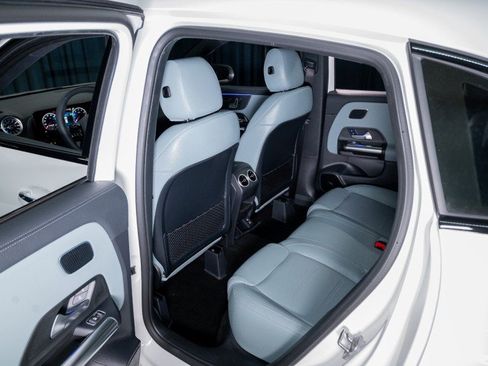 New 2026 Mercedes-Benz GLA 35 AMG 4MATIC image 27