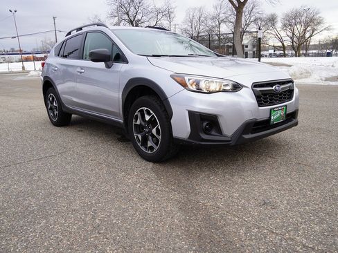 Used 2019 Subaru Crosstrek 2.0i w/ Eyesight System image 4