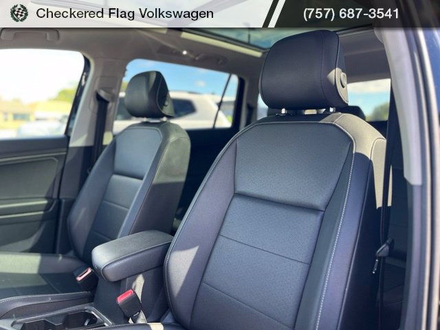 Used 2021 Volkswagen Tiguan SE w/ Panoramic Sunroof Package AWD/4WD image 21