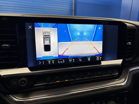 Used 2023 Chevrolet Silverado 1500 High Country w/ High Country Premium Package image 20