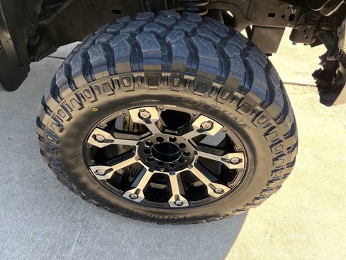 Used 2010 Toyota Tundra 4x4 CrewMax image 36