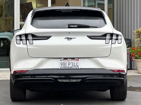 Certified 2022 Ford Mustang Mach-E Premium image 5
