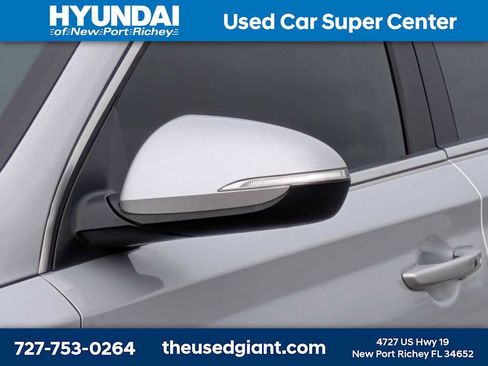 Used 2018 Hyundai Elantra GT w/ Style Package 02 FWD image 11