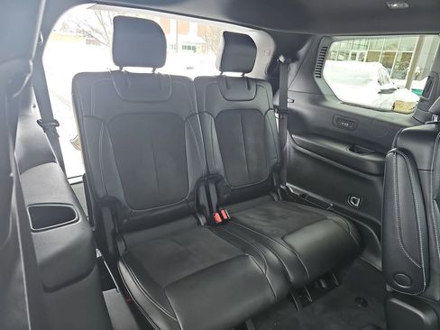 Used 2023 Jeep Grand Cherokee L Altitude image 12