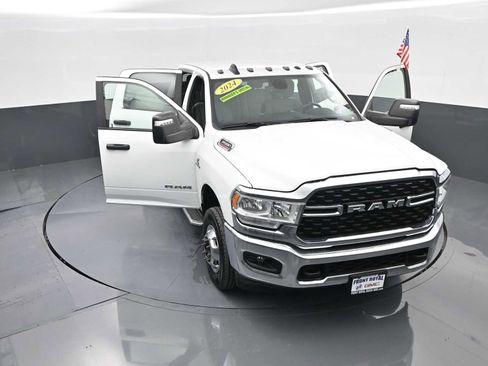 Used 2024 RAM 3500 Big Horn image 97