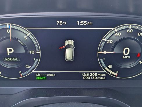 Used 2025 Mitsubishi Outlander 4WD Plug-In Hybrid image 24
