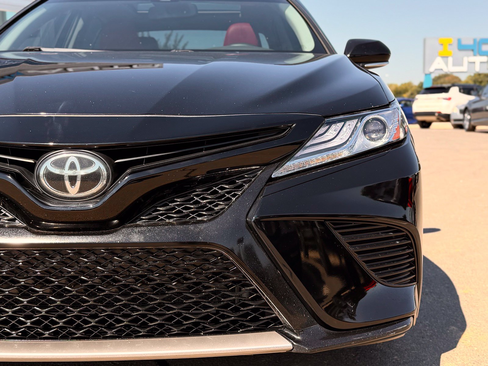 Used 2020 Toyota Camry XSE FWD image 10