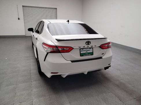 Used 2019 Toyota Camry SE image 6