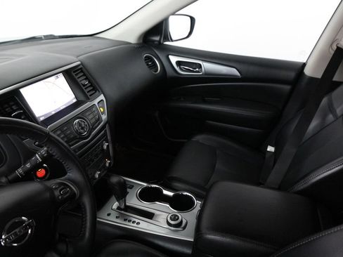 Used 2020 Nissan Pathfinder SL AWD/4WD image 18