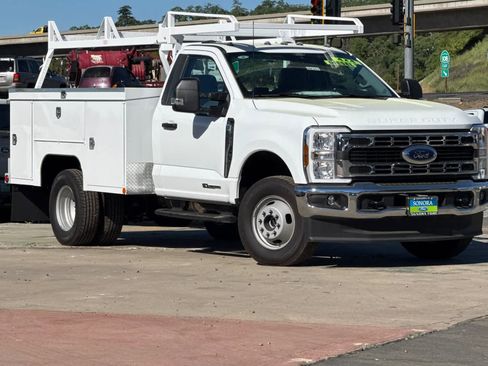 New 2026 Ford F350 XL w/ XL Chrome Package image 2