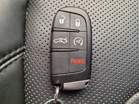 Used 2015 Chrysler 200 S w/ Navigation & Sound Group I FWD image 32